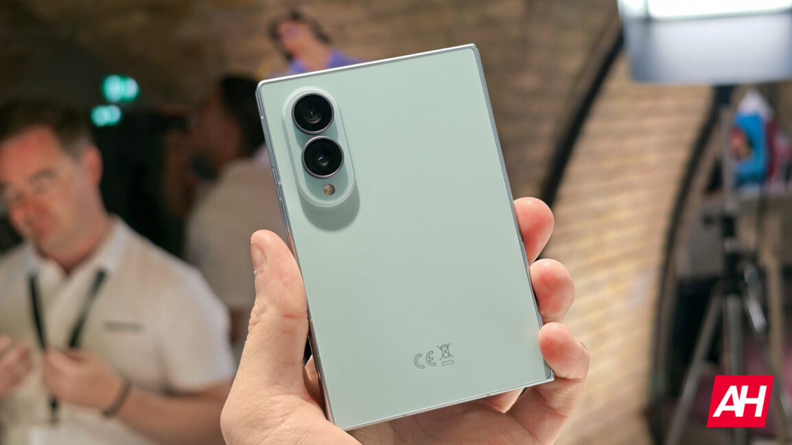 Samsung Galaxy Z Fold 8 AH 8