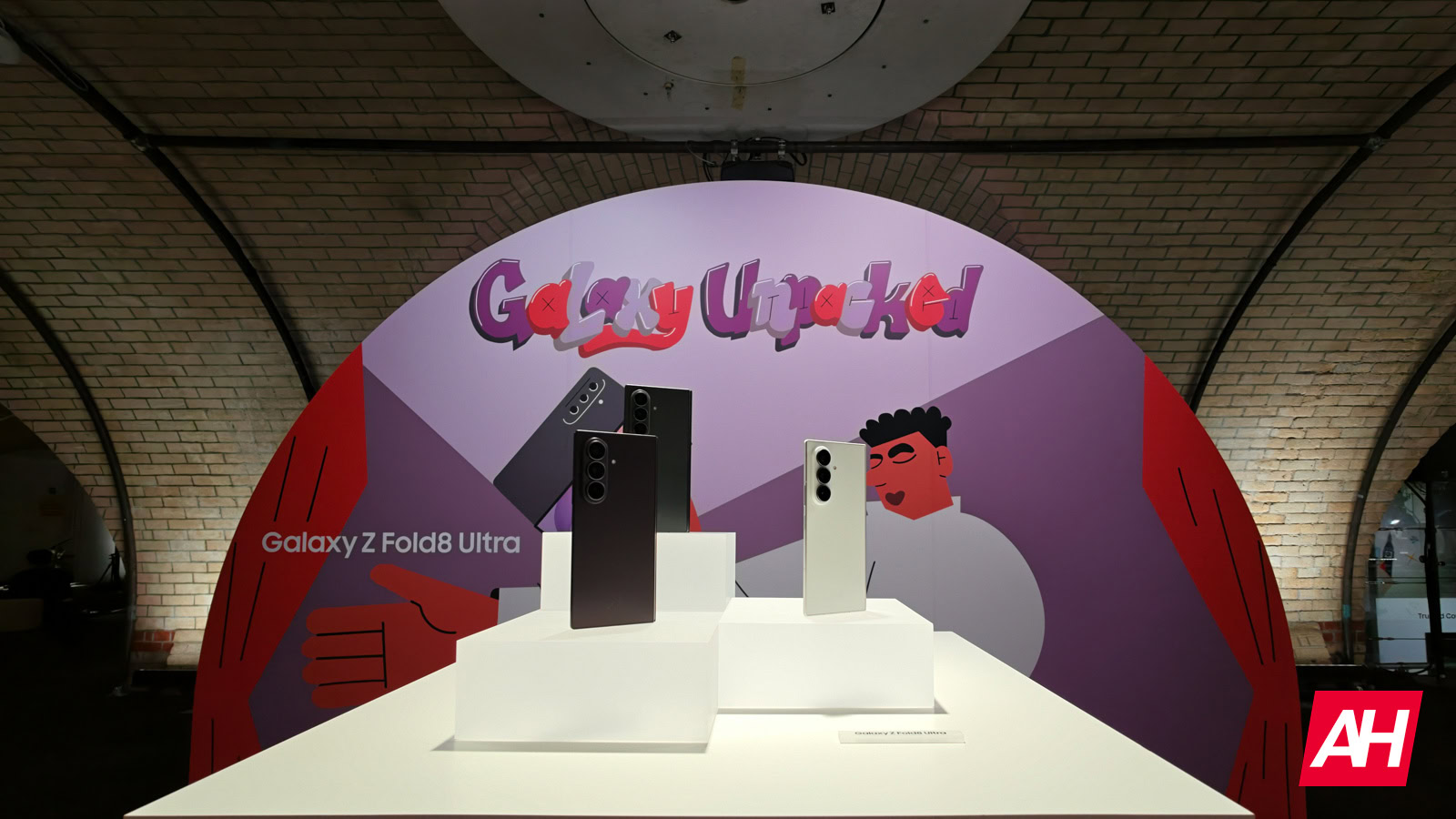 Samung Galaxy Z Fold 8 Ultra AH