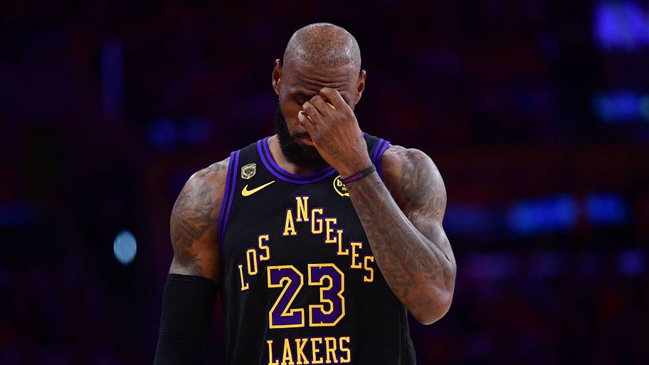 LeBron James - Los Angeles Lakers