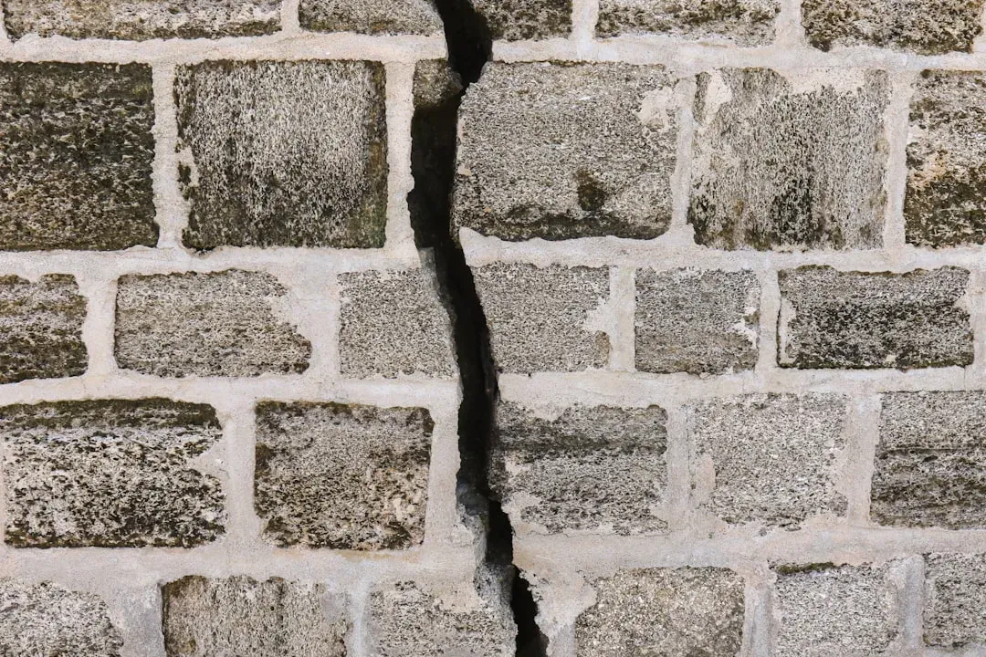 2. Hairline cracks that keep changing (Image Credits: Unsplash)