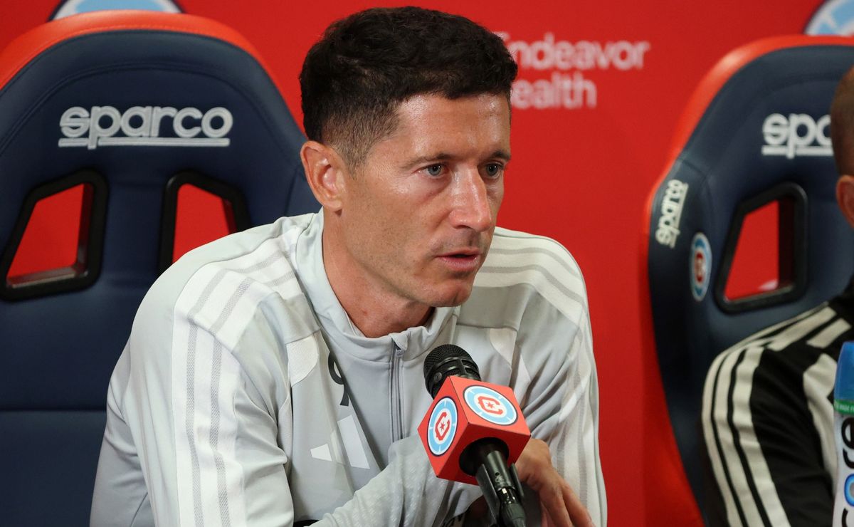 Robert Lewandowski set for MLS debut: Confirmed lineups for Inter Miami vs Chicago Fire