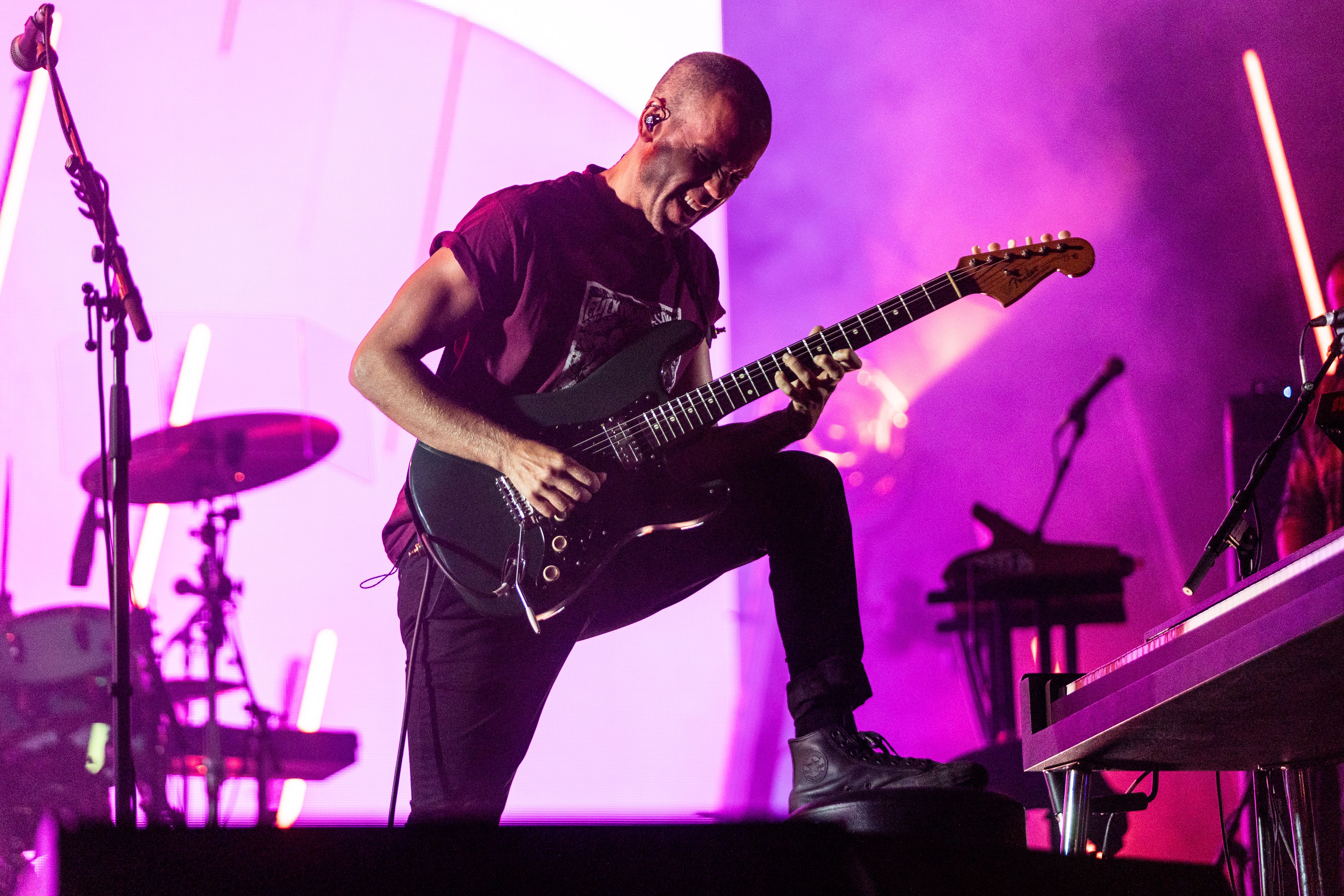 M83 announces new album I wrote you a letter