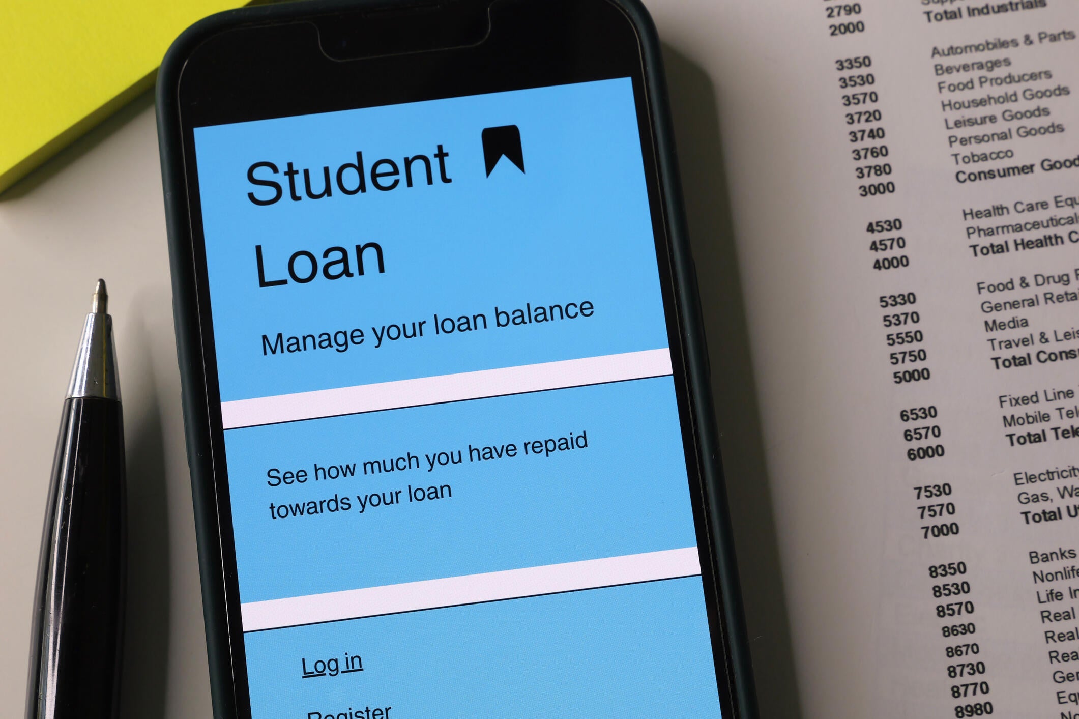 Refinancing your student loans can be a smart move if today's rates undercut what you're currently paying. / Credit: John Lamb/Getty Images