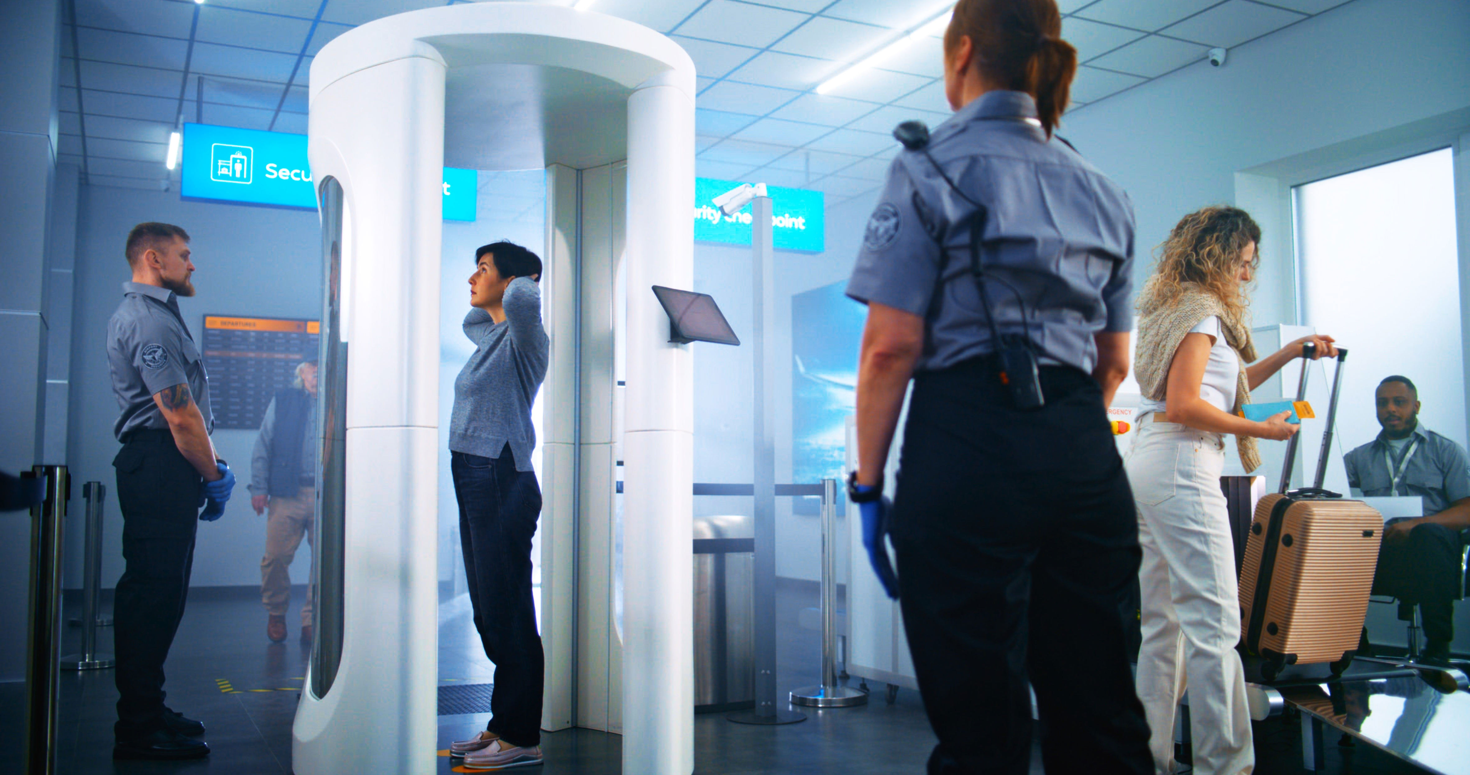 US airports were forced to ban their X-ray scanners for a horrifying reason