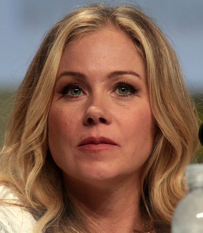38 Unproblematic Celebrities That Seem To Be Adored By All