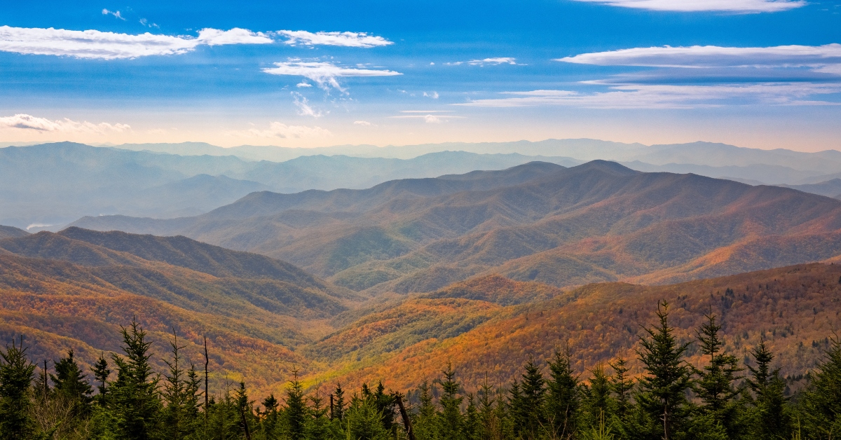 Retirees are leaving these states in droves (and going to these 6 spots instead)