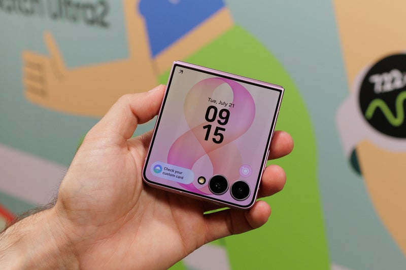 The Galaxy Z Flip 8. | Image by PhoneArena