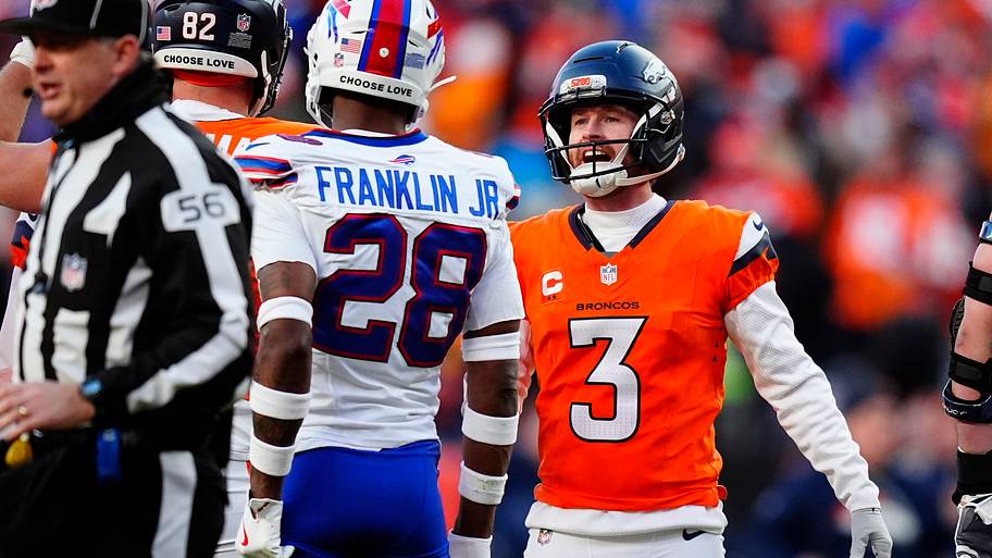 Jan 17, 2026; Denver, CO, USA; Denver Broncos place kicker Wil Lutz (3) celebrates after a field goal during the third quarte