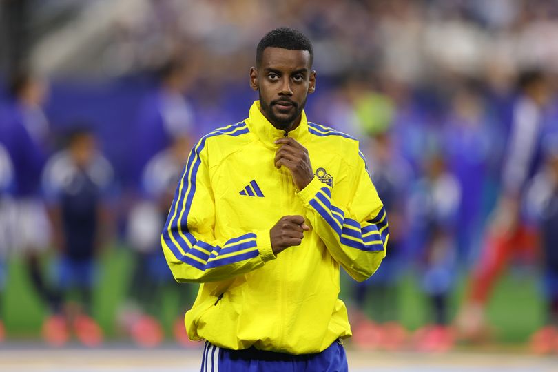 Liverpool injury latest and return dates for World Cup stars including Alexander Isak