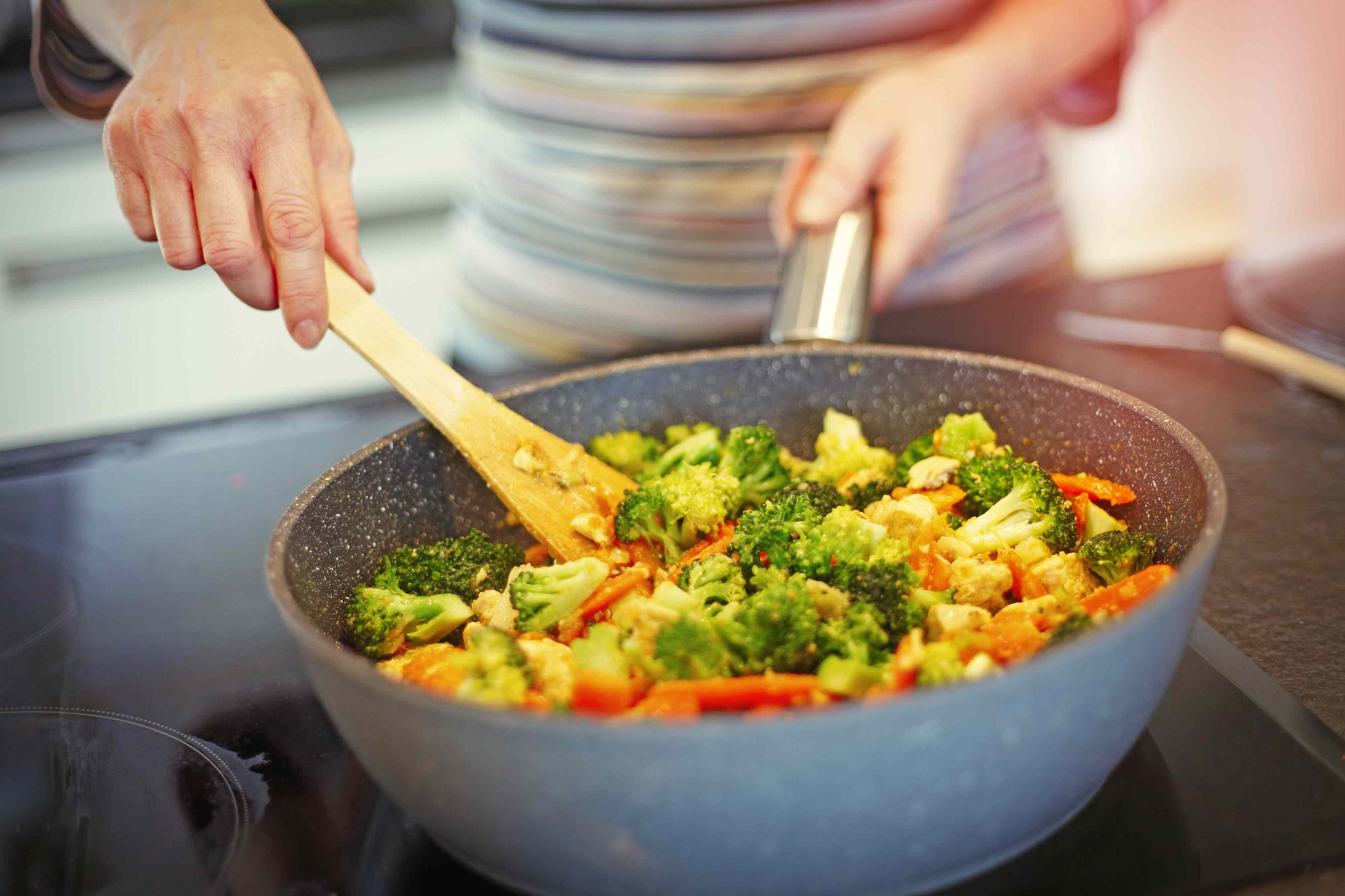 What happens to your heart when you swap takeout for home-cooked meals