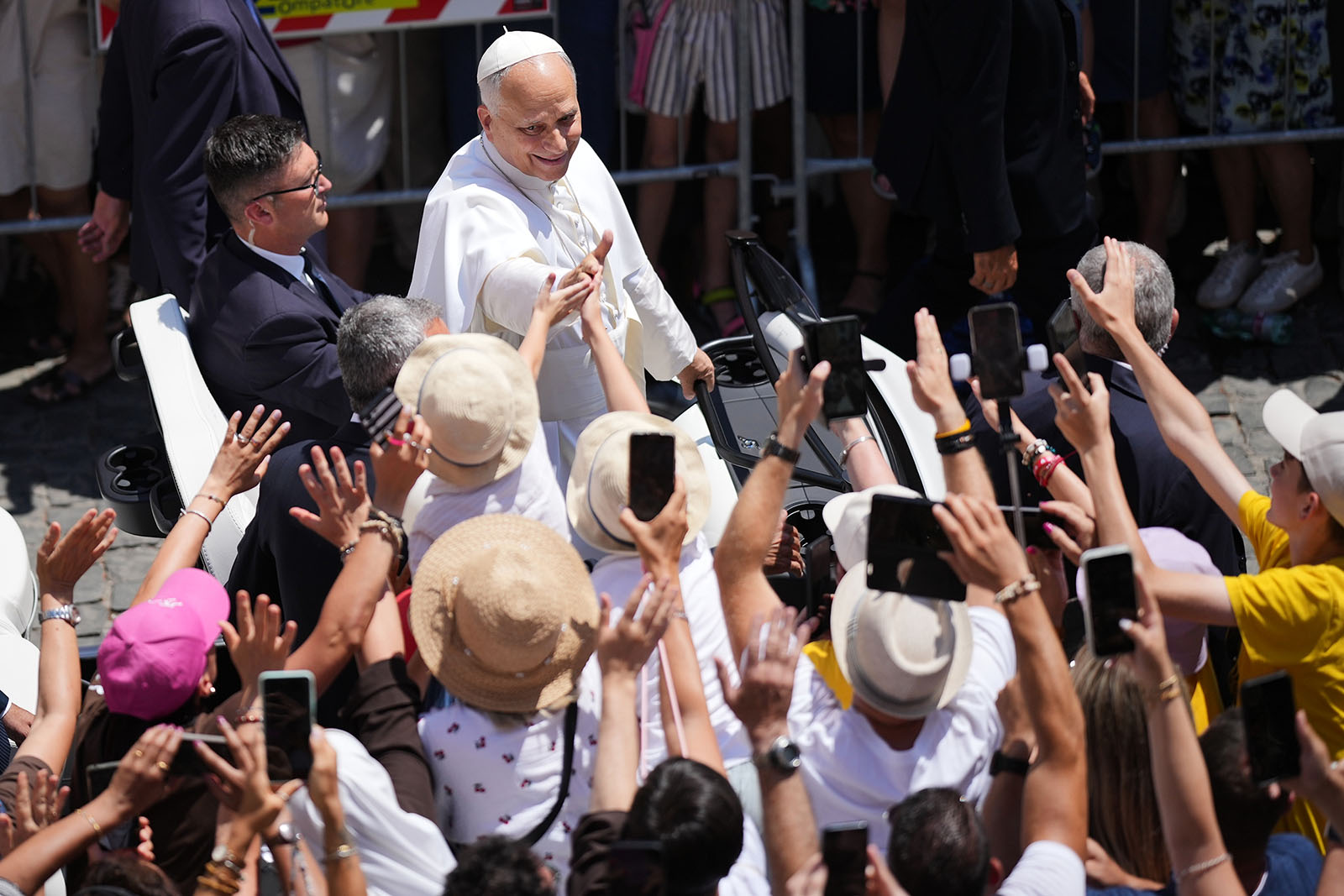 Pope Leo's Eucharistic answer to the age of AI