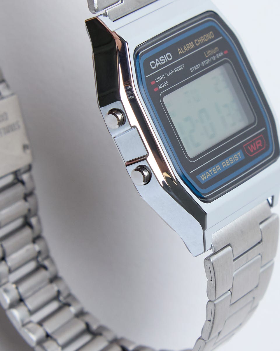 esq_endorsements_tech_casio_06232026_3820_.jpg