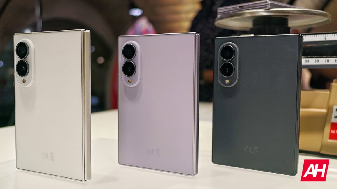 Samsung Galaxy Z Fold 8 AH 3