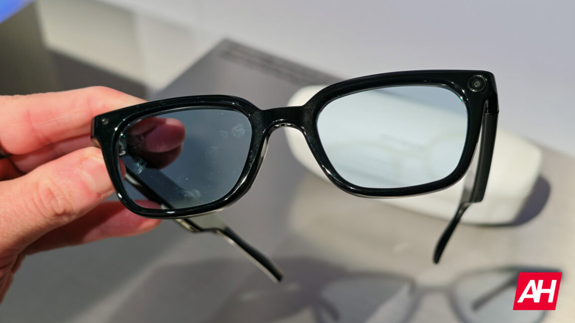 Samsung Intelligent Eyewear AH 10