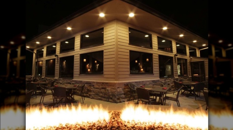 Exterior of Bistro On The Greens