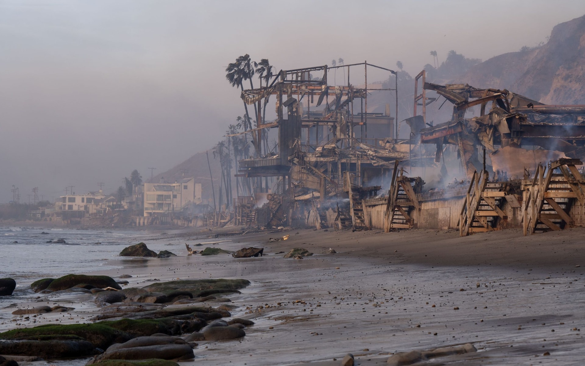 Mega Malibu homes gather dust as super rich stay away