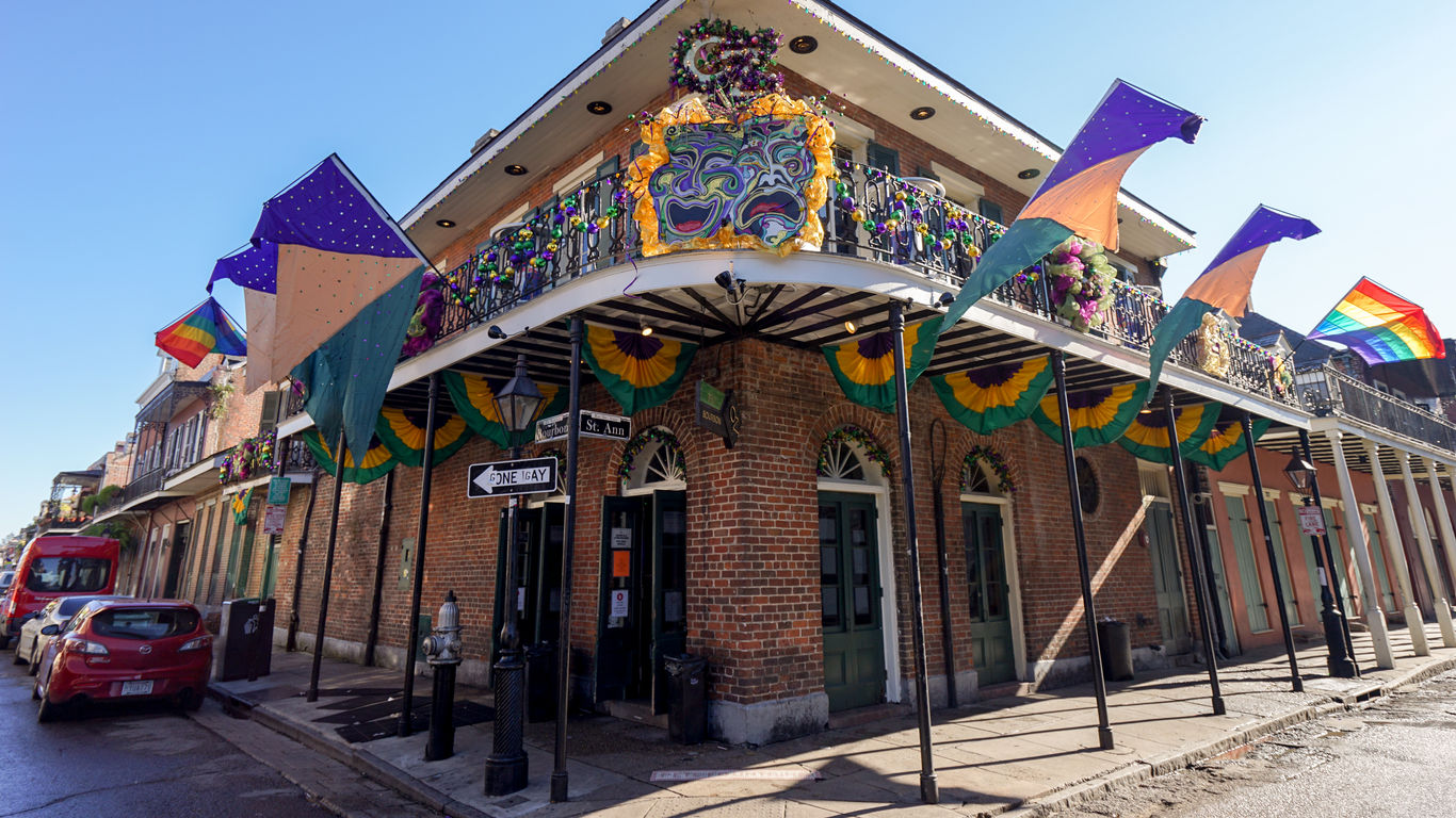 New Orleans: Stay two or more hotel nights in August, receive $100 gift card