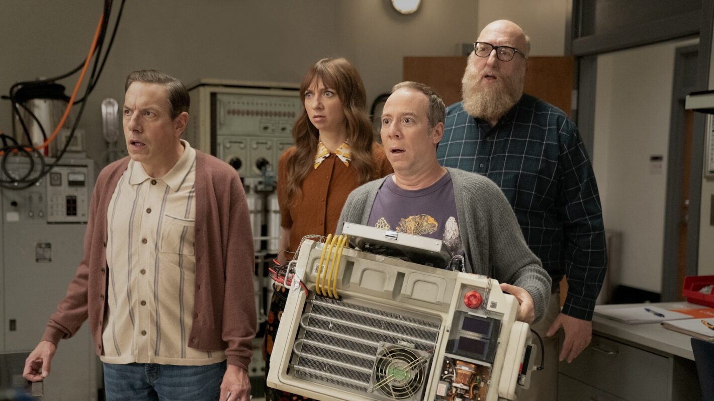 ‘Stuart Fails’ review: ‘Big Bang’ spinoff breaks all the sitcom rules