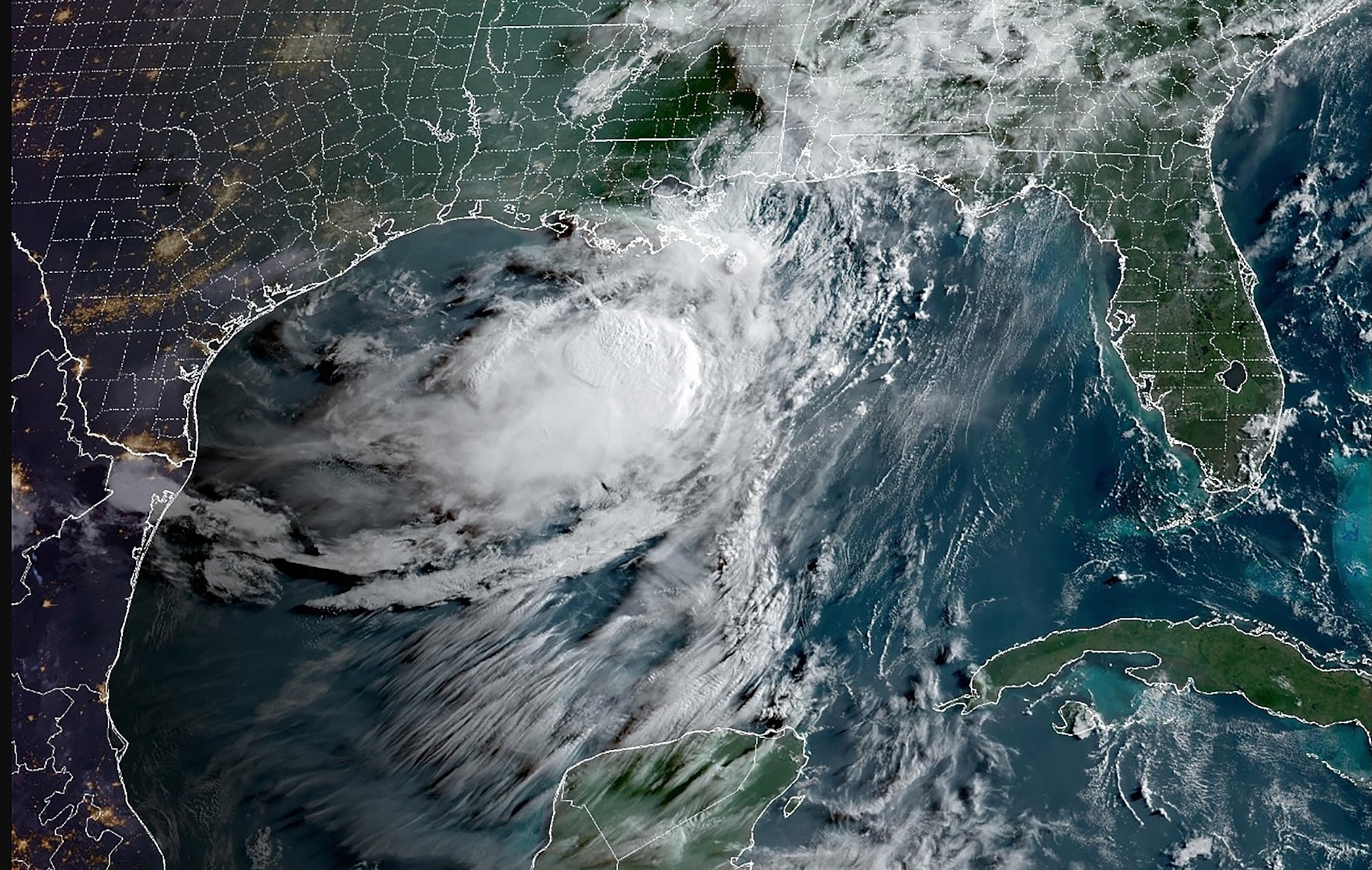 Tropical Storm Bertha losing steam, but remains a threat to the Gulf Coast