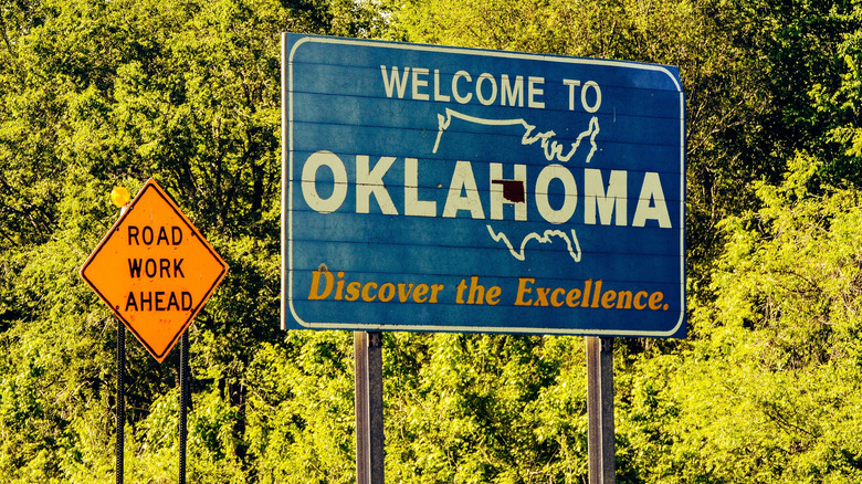 What does 'no tolerance' mean on Oklahoma speed limit signs?