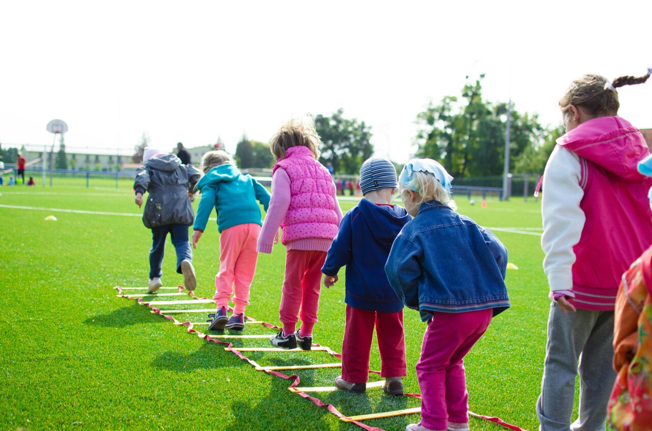 Different lessons, shared kindness: Global study finds children's social behavior becomes more alike with age