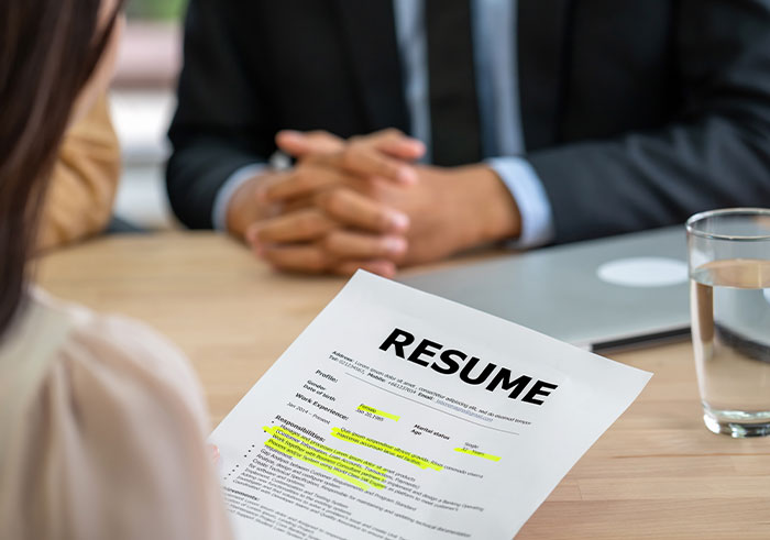 I Started At Noon. Quit At 8:30 PM: 30 People Who Didn’t Give Their New Job A Second Chance