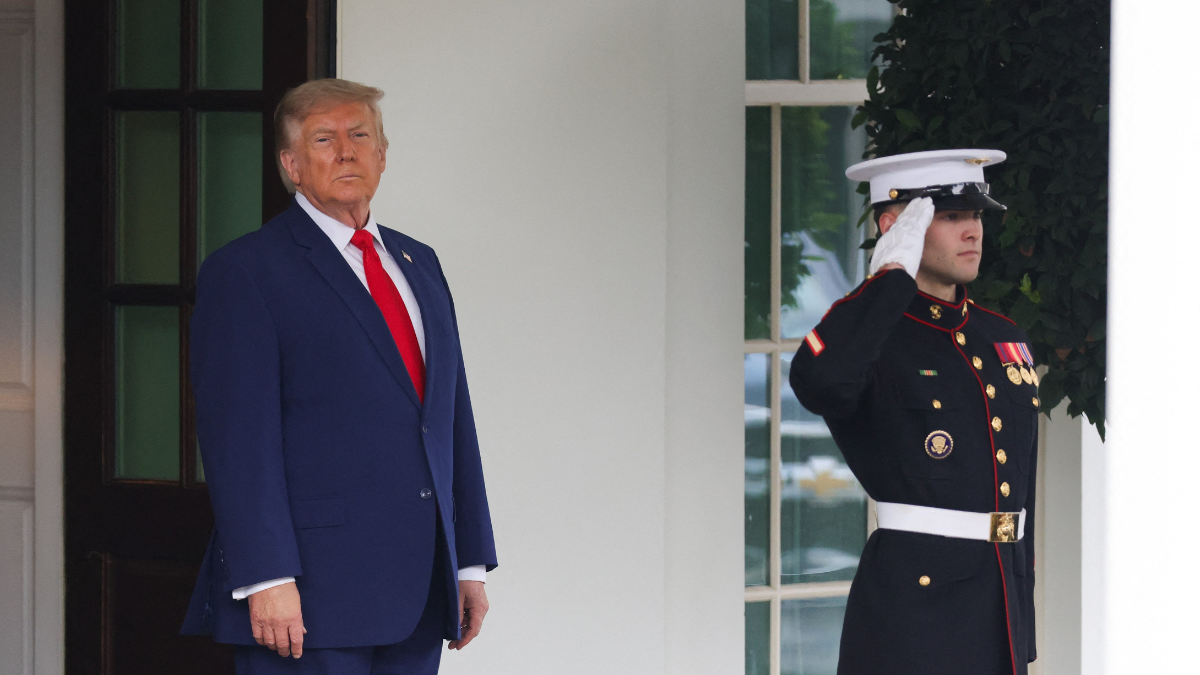 Trump compares Iran conflict to Vietnam and Iraq after latest troop deaths