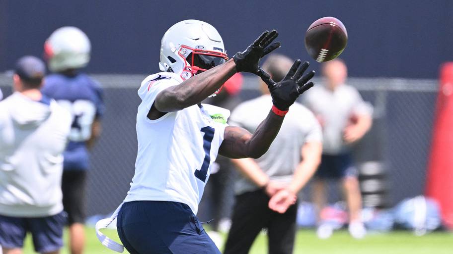 New England Patriots wide receiver A.J. Brown