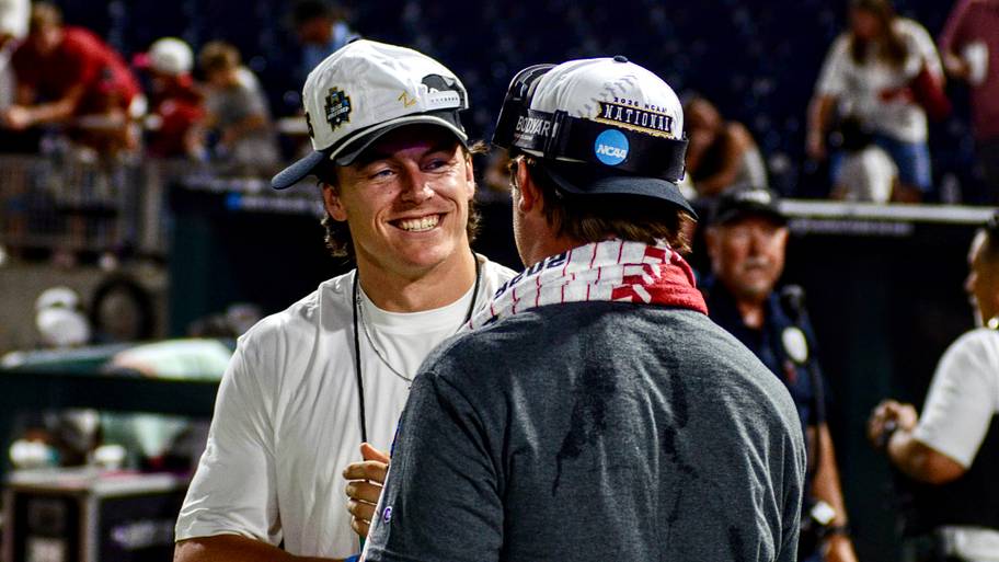 How Oklahoma's football players learned from baseball team’s national title