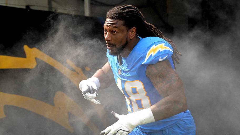 Los Angeles Chargers outside linebacker Bud Dupree (48)