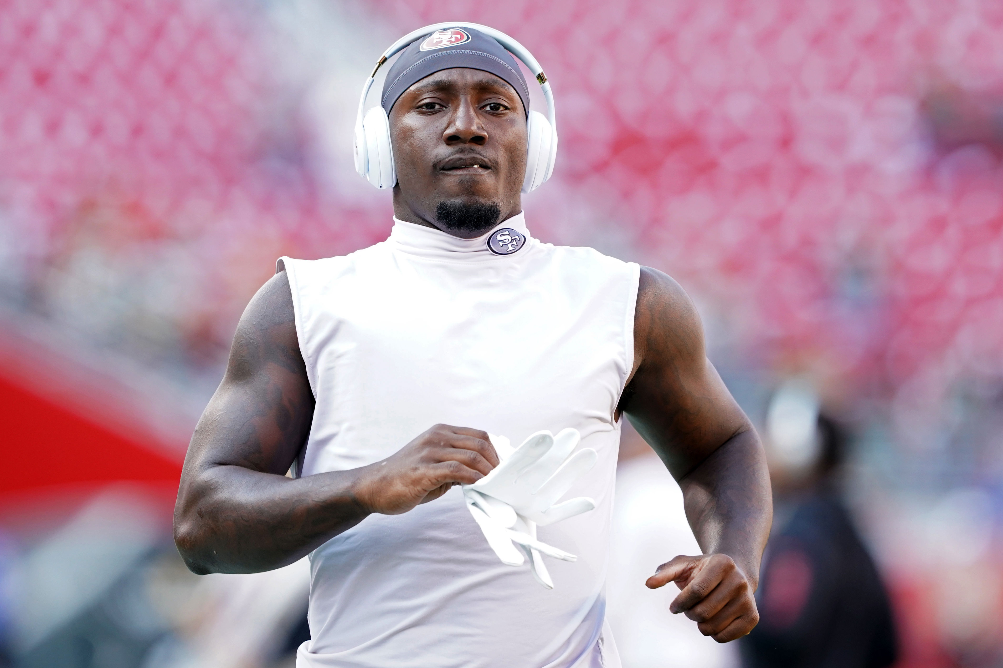 Emmanuel Acho issues apology to Deebo Samuel for harsh words
