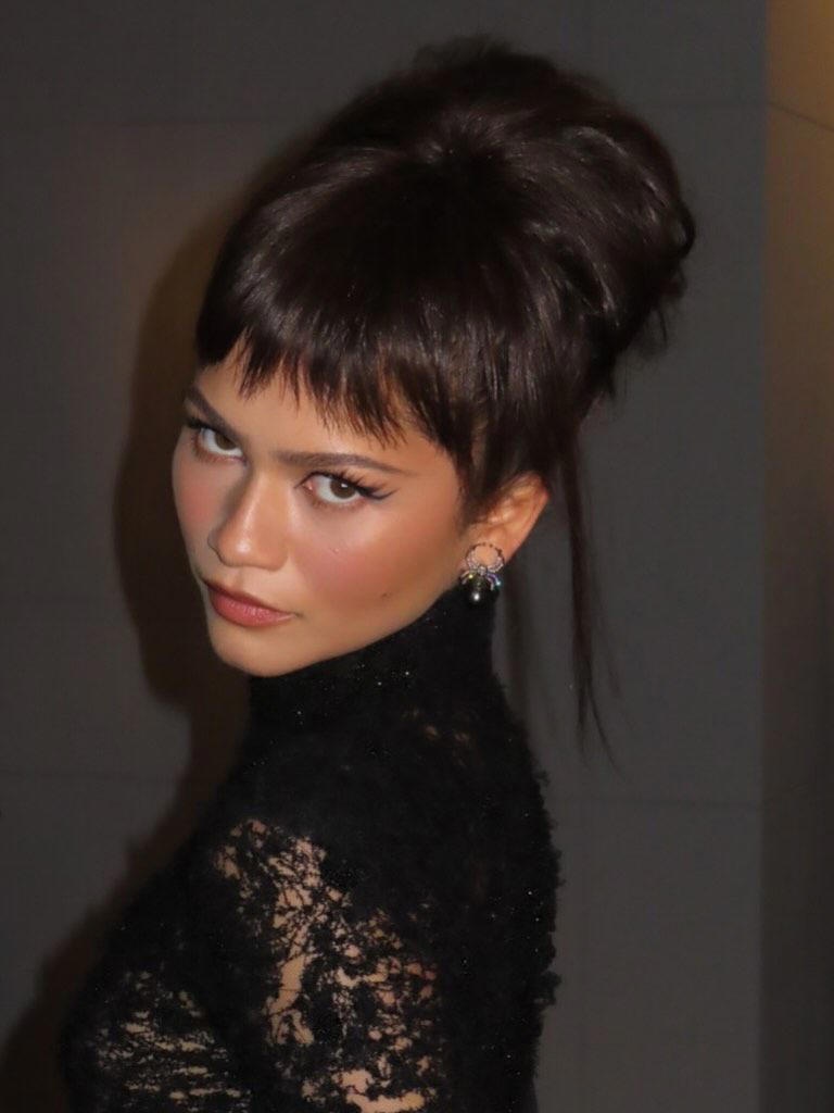 Zendaya revives Audrey Hepburns style with couture look in Mexico