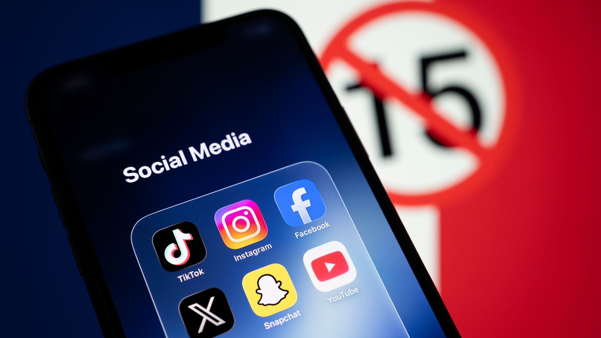 France Passes Law Banning Social Media for Children Under 15