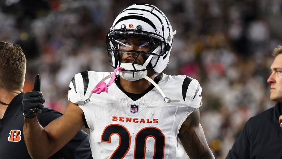 Cincinnati Bengals cornerback DJ Turner at Paycor Stadium