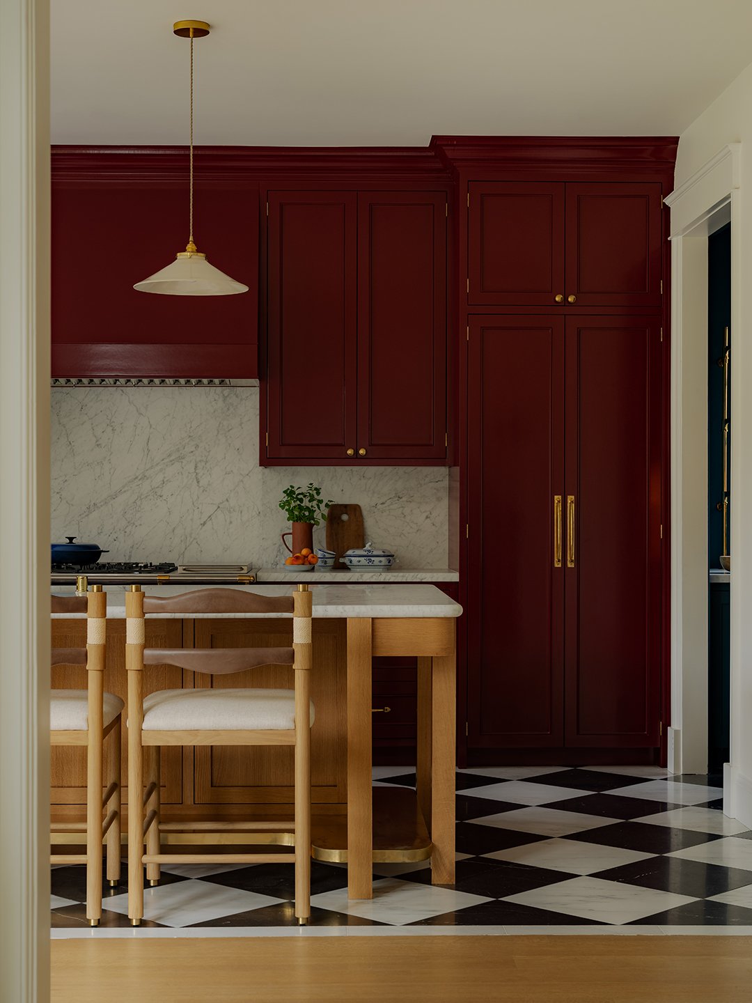 Inside a 1910 San Francisco Craftsman Where the Top Request Was “No White Kitchen”