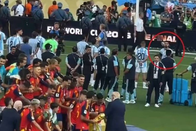 Argentina player's actions spotted during final unsportsmanlike act after Spain loss