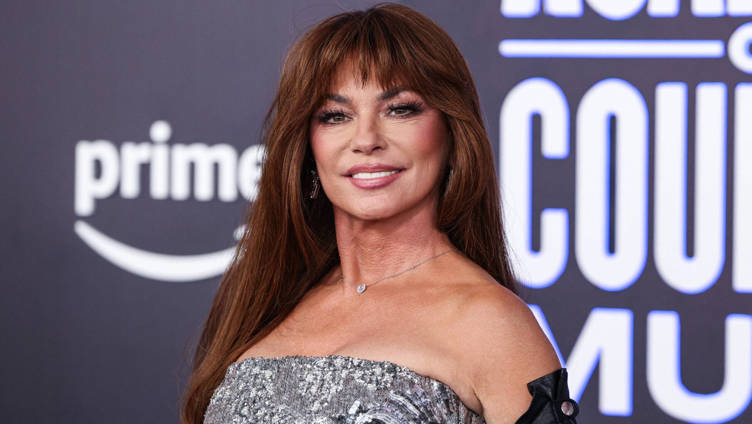 Shania Twain talks embracing her curves after 'flattening out' her 'chest' while growing up