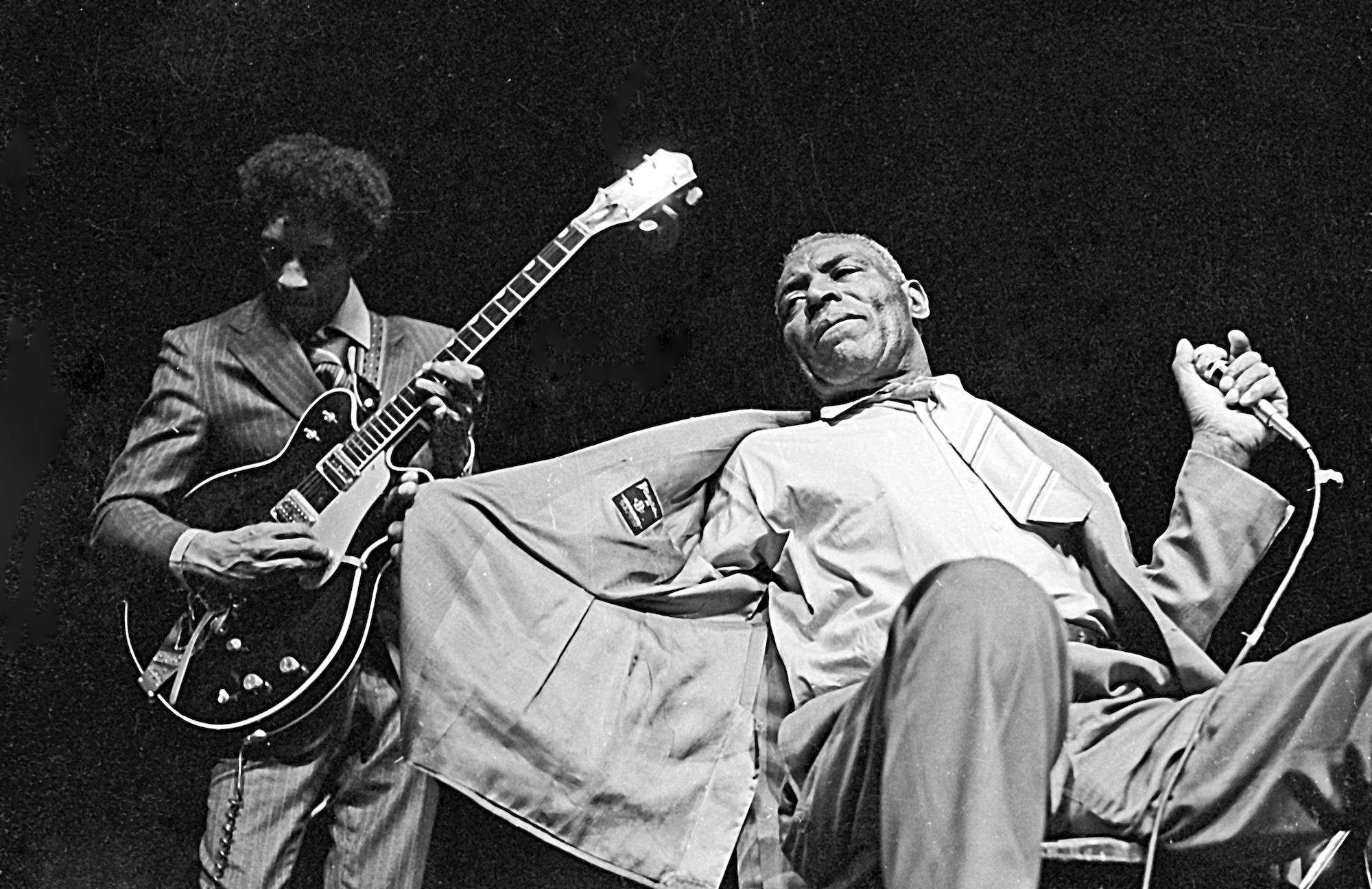 Hubert Sumlin (left) and Howlin' Wolf, onstage in New York City on September 29, 1971