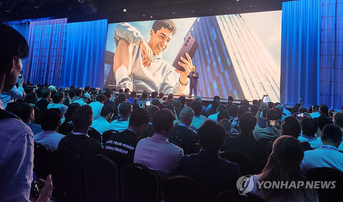 Samsung unveils 3 Galaxy Z foldable smartphones