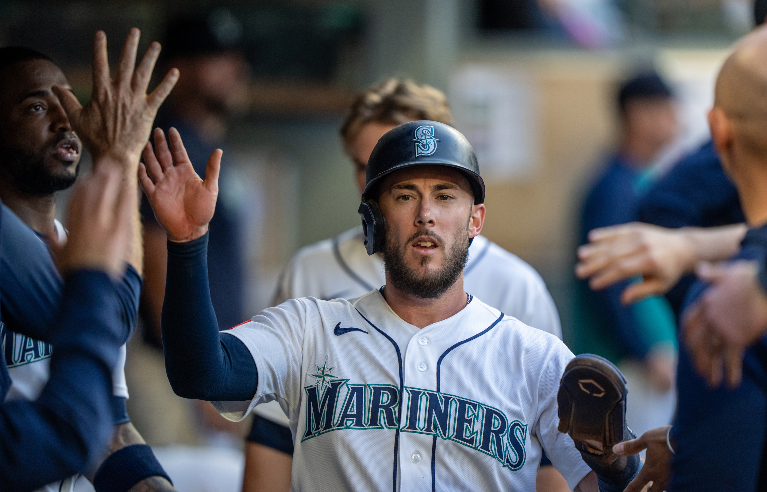 Mariners outright Miles Mastrobuoni