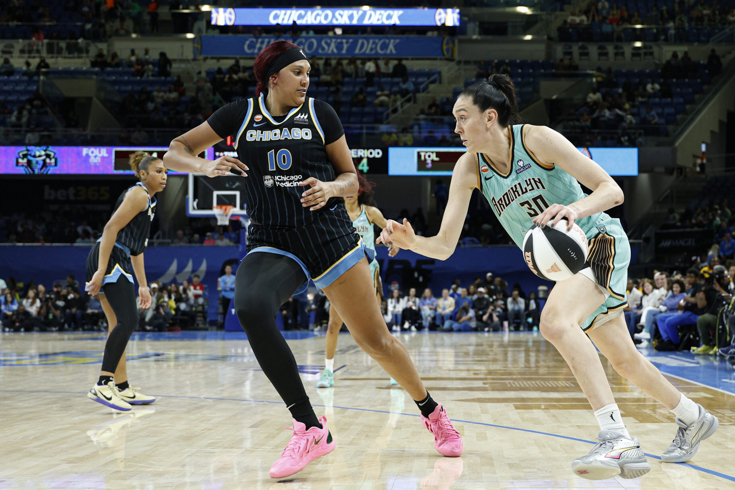 WNBA: New York Liberty at Chicago Sky