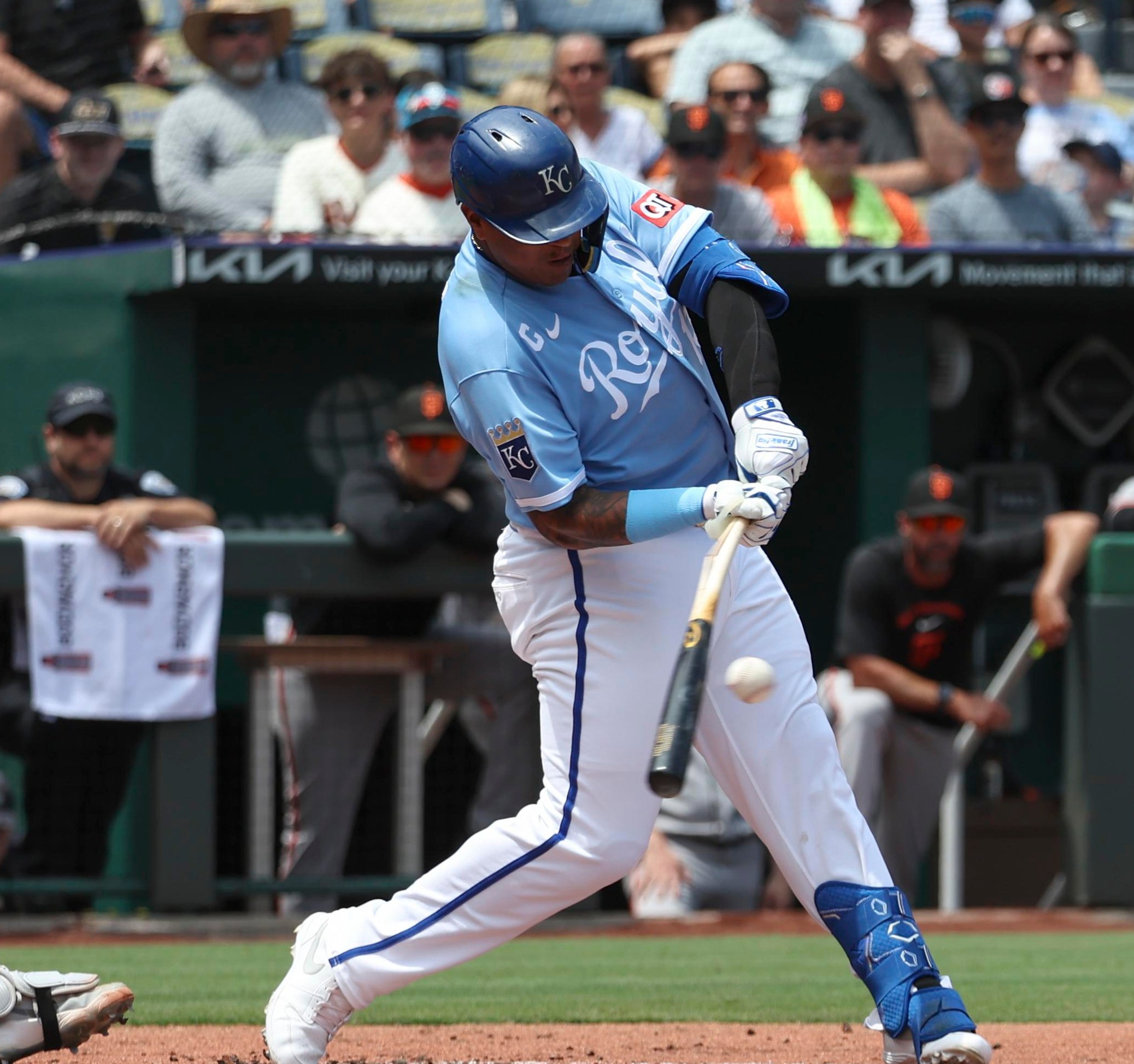 Salvador Perez ties George Brett and the Royals sweep