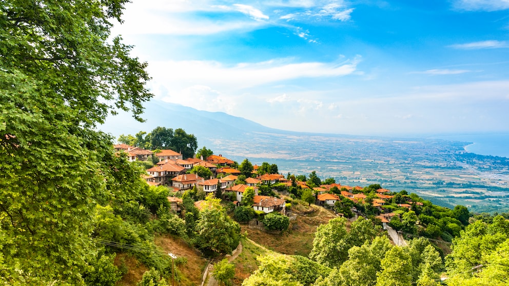 These vacation spots in Greece are especially popular among locals