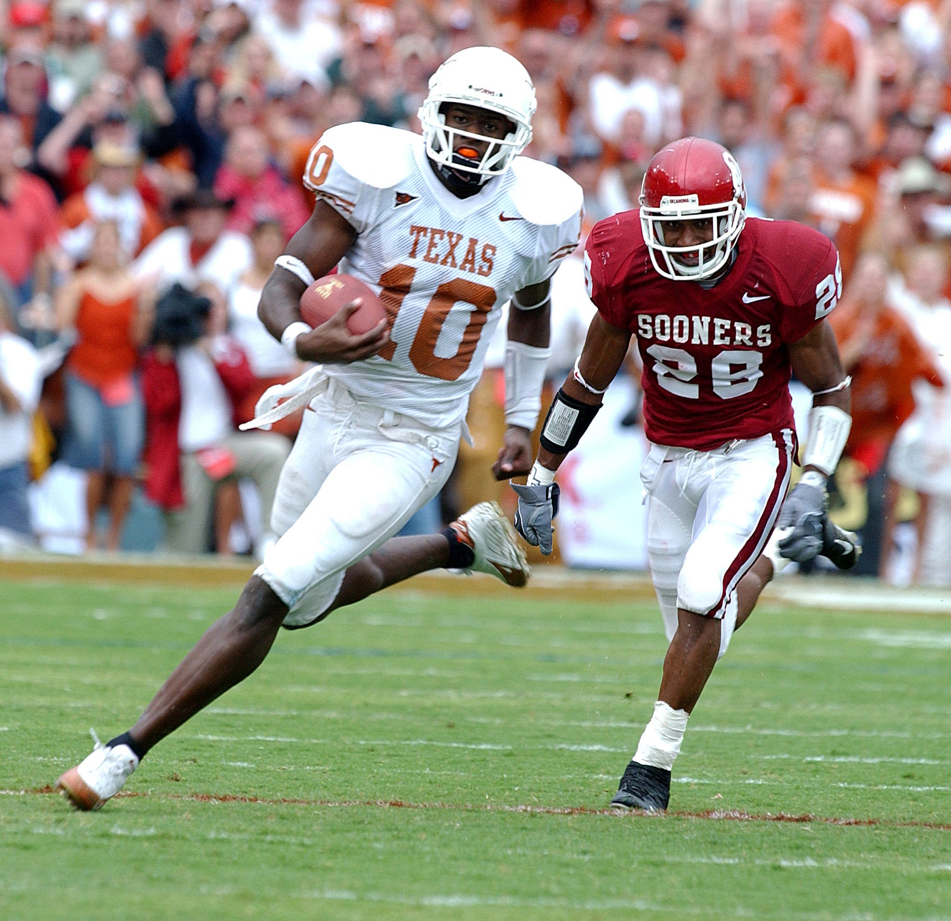 Netflix to premier documentary about legendary Texas QB Vince Young