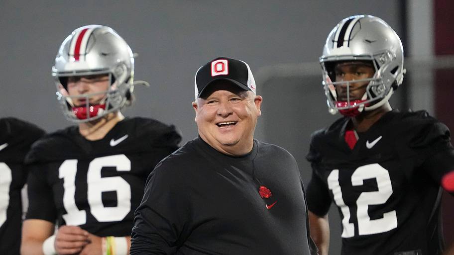 Ohio State Buckeyes offensive coordinator Chip Kelly works with quarterbacks during the first spring practice at the Woody Ha