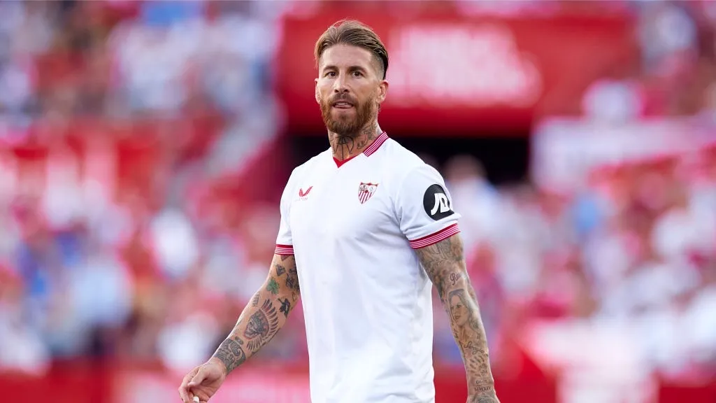Sergio Ramos trolls Messi by recreating famous photo in wake of Spain's World Cup final win over Argentina