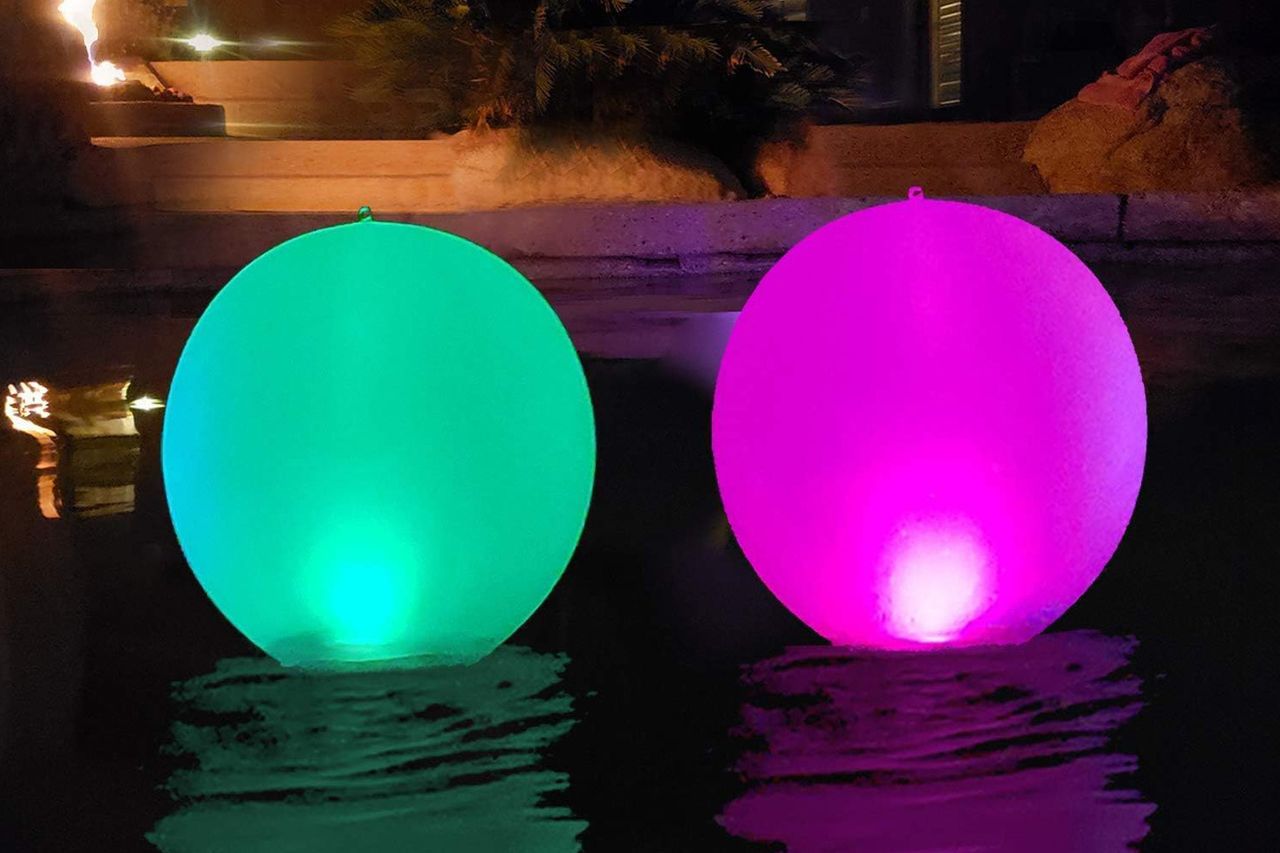 Floating Pool Lights Inflatable Waterproof IP68 Solar Glow Globe