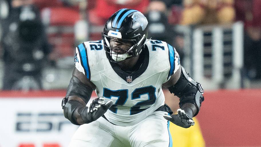 Panthers' injury misfortune hands the Bears an early Week 1 advantage