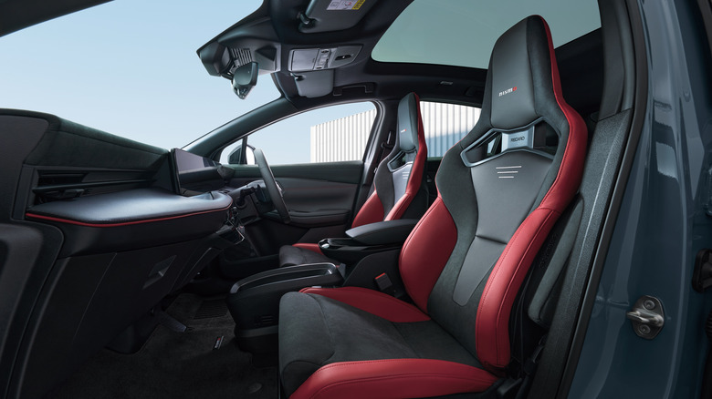 Japan-only Nissan Leaf Nismo optional Recaro seats