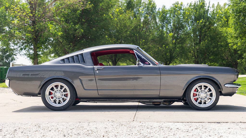 1965-ford-mustang-fastback